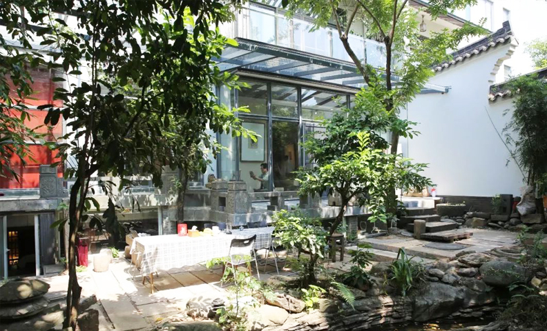 广东番禺南清华坊小区3巷1号